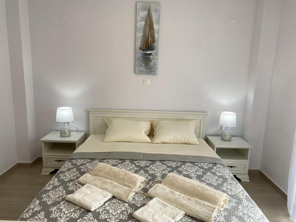 Lili Houses In Nikiti 350M From The Beach Exterior foto